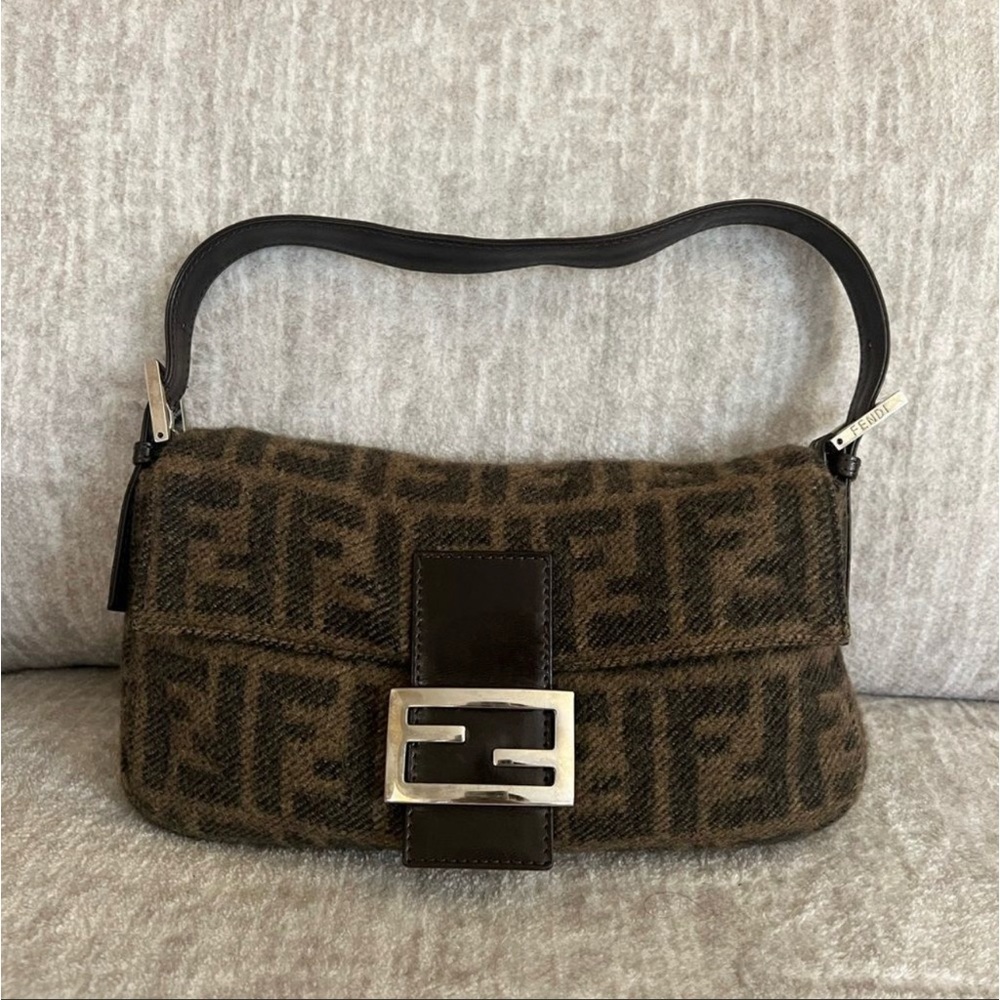 ❣️RARE! FENDI MAMMA BAGUETTE ❣️MINI❣️SHOULDER BAG ❣️